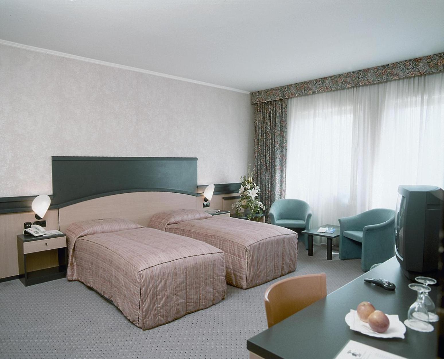 Privat Hotel Riegele Augsburg Exterior photo